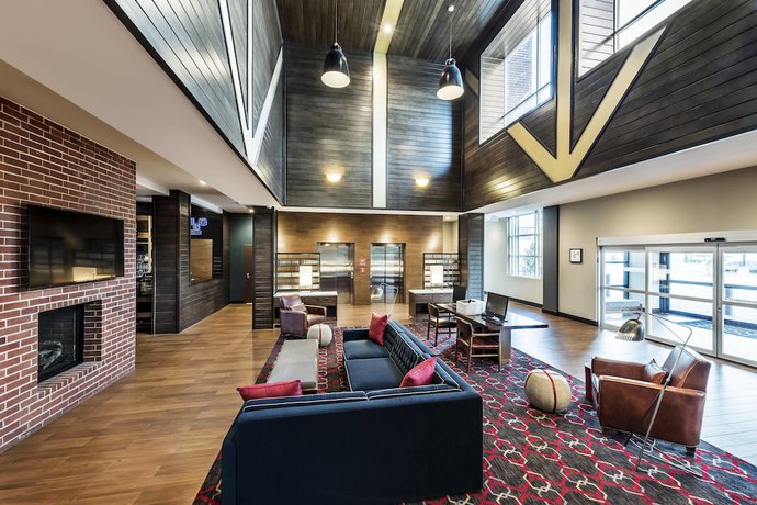 Imagen de los interiores del Hotel Four Points By Sheraton Houston Energy Corridor. Foto 17