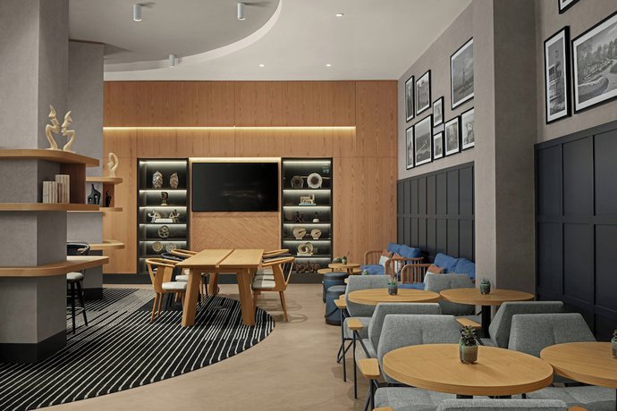 Imagen del bar/restaurante del Hotel Four Points By Sheraton Istanbul Pendik. Foto 3