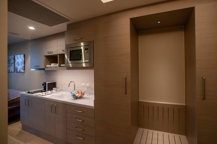 Imagen de la habitación del Hotel Four Points By Sheraton Izmir. Foto 13