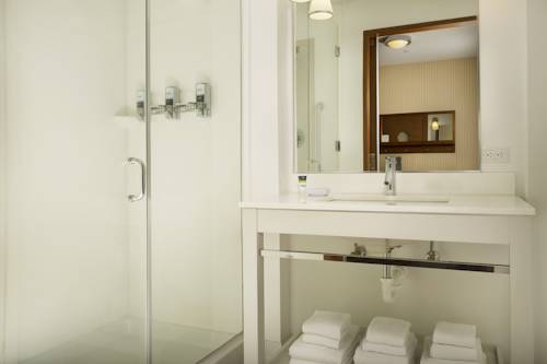 Imagen de la habitación del Hotel Four Points By Sheraton Jacksonville Baymeadows. Foto 4