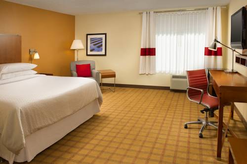 Imagen de la habitación del Hotel Four Points By Sheraton Jacksonville Baymeadows. Foto 5