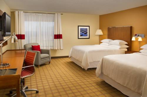 Imagen de la habitación del Hotel Four Points By Sheraton Jacksonville Baymeadows. Foto 6