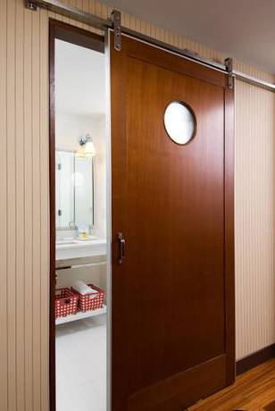 Imagen de la habitación del Hotel Four Points By Sheraton Jacksonville Baymeadows. Foto 7