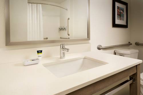 Imagen de la habitación del Hotel Four Points By Sheraton Jacksonville Beachfront. Foto 5