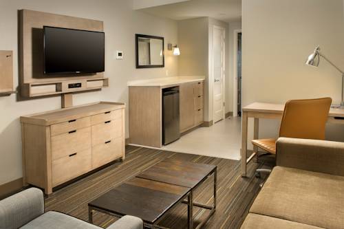 Imagen de la habitación del Hotel Four Points By Sheraton Jacksonville Beachfront. Foto 7