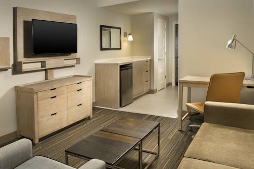 Imagen de la habitación del Hotel Four Points By Sheraton Jacksonville Beachfront. Foto 15