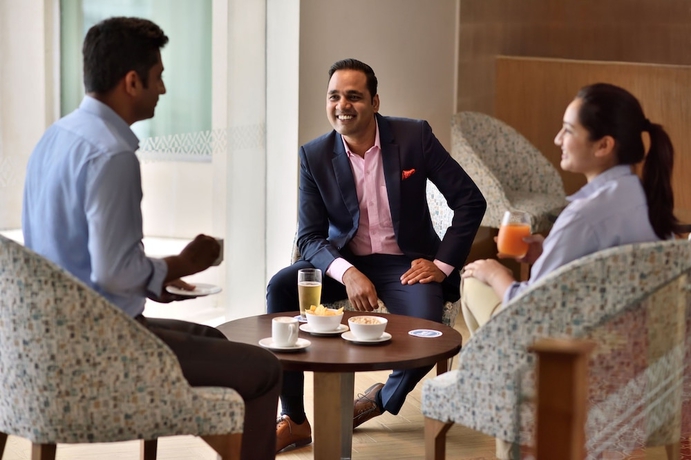 Imagen del bar/restaurante del Hotel Four Points By Sheraton Jaipur, City Square. Foto 2