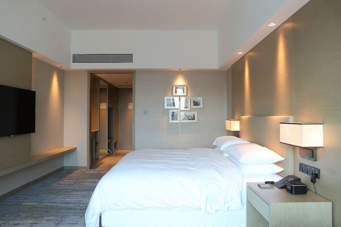 Imagen de la habitación del Hotel Four Points By Sheraton Jiaxing. Foto 10