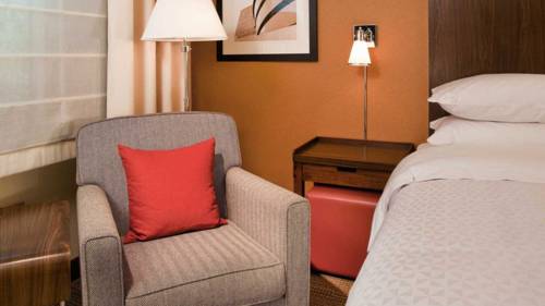 Imagen de la habitación del Hotel Four Points By Sheraton Juneau. Foto 10