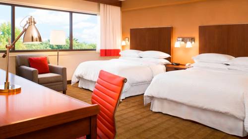 Imagen de la habitación del Hotel Four Points By Sheraton Juneau. Foto 11
