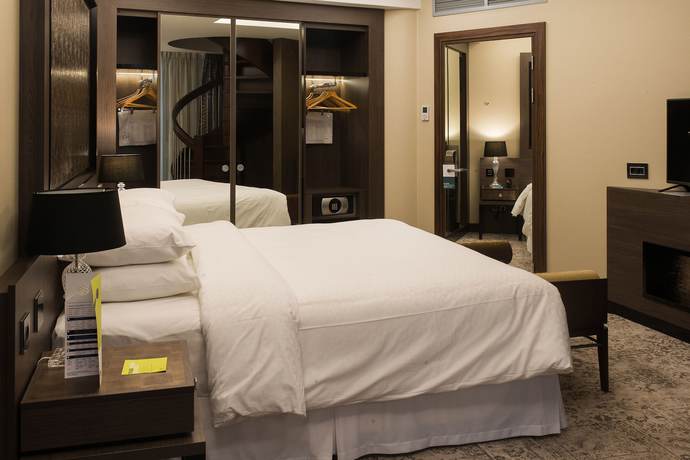 Imagen de la habitación del Hotel Four Points By Sheraton Kaluga. Foto 5