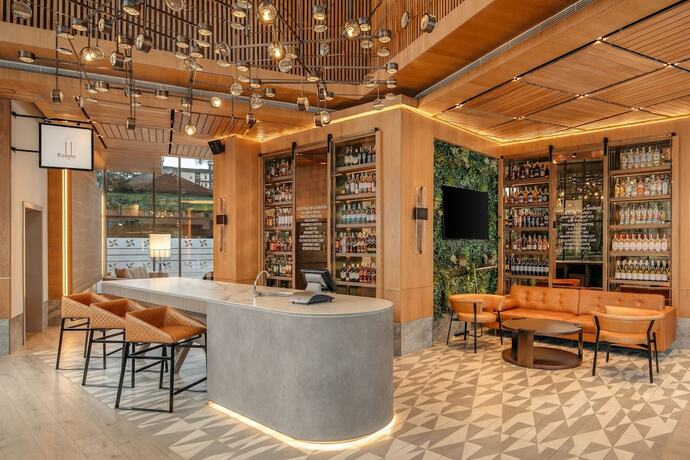 Imagen del bar/restaurante del Hotel Four Points By Sheraton Kampala. Foto 10