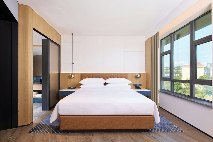 Imagen de la habitación del Hotel Four Points By Sheraton Kunming Changshui Airport. Foto 4