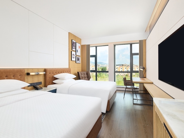 Imagen de la habitación del Hotel Four Points By Sheraton Kunming Changshui Airport. Foto 10