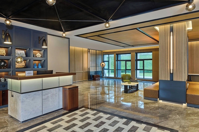 Imagen de los interiores del Hotel Four Points By Sheraton Kunming Changshui Airport. Foto 15