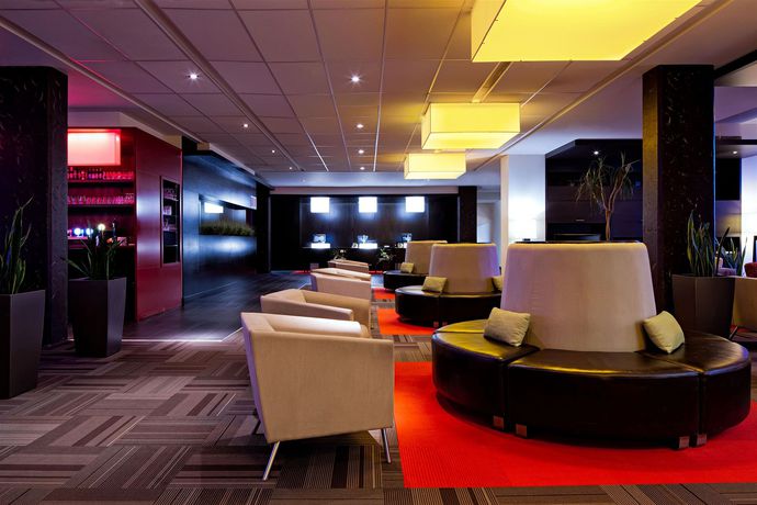 Imagen de los interiores del Hotel Four Points By Sheraton Levis Convention Centre. Foto 10