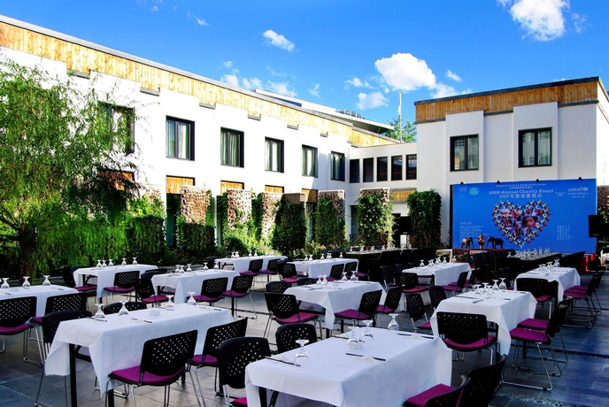 Imagen del bar/restaurante del Hotel Four Points By Sheraton Lhasa. Foto 6