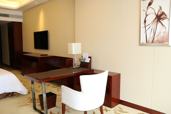 Imagen de la habitación del Hotel Four Points By Sheraton Liupanshui. Foto 14
