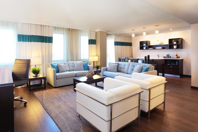 Imagen de la habitación del Hotel Four Points By Sheraton London. Foto 3