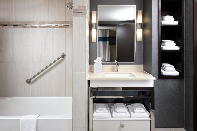 Imagen de la habitación del Hotel Four Points By Sheraton London. Foto 4