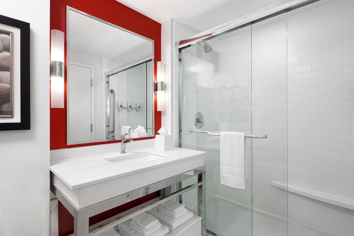 Imagen de la habitación del Hotel Four Points By Sheraton London. Foto 5