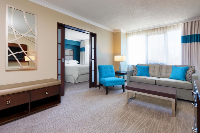 Imagen de la habitación del Hotel Four Points By Sheraton London. Foto 8