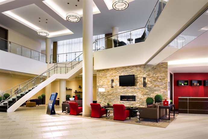 Imagen de los interiores del Hotel Four Points By Sheraton London. Foto 15