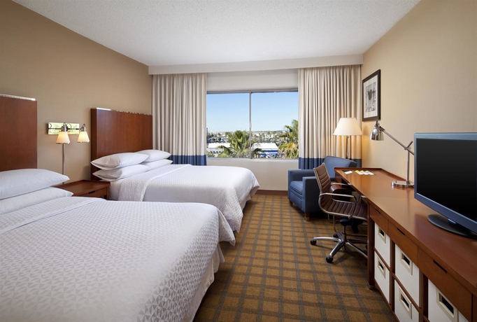 Imagen de la habitación del Hotel Four Points By Sheraton Los Angeles International Airport. Foto 4