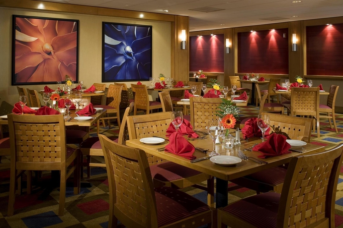 Imagen del bar/restaurante del Hotel Four Points By Sheraton Los Angeles Westside. Foto 3