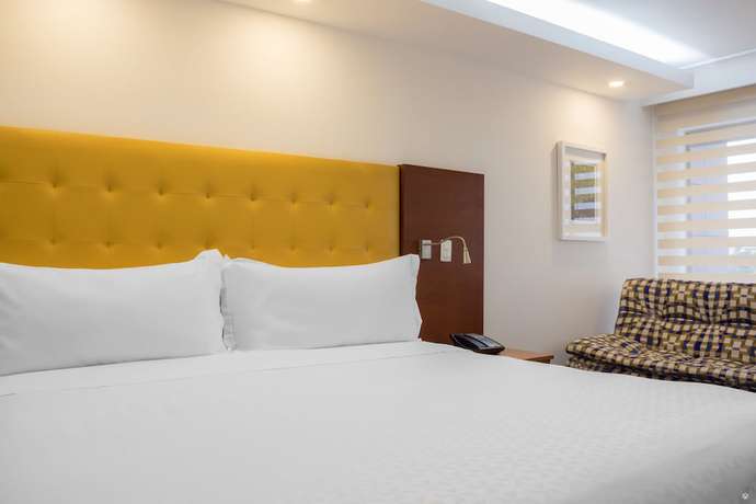 Imagen de la habitación del Hotel Four Points By Sheraton Medellin. Foto 6