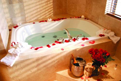 Imagen de la habitación del Hotel Four Points By Sheraton Melville Long Island. Foto 5