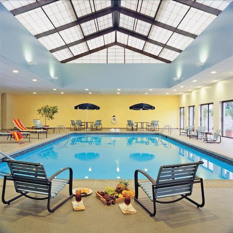 Imagen de la piscina del Hotel Four Points By Sheraton Meriden. Foto 12