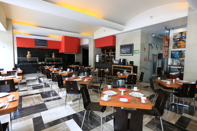 Imagen del bar/restaurante del Hotel Four Points By Sheraton Mexico City, Colonia Roma. Foto 3