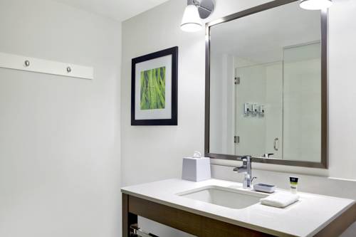 Imagen de la habitación del Hotel Four Points By Sheraton Moncton. Foto 5