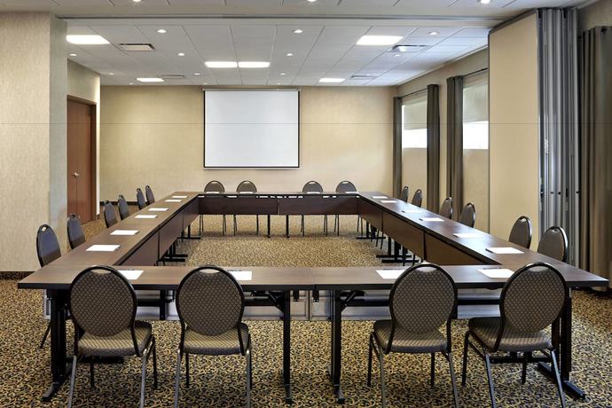 Imagen de los interiores del Hotel Four Points By Sheraton Moncton. Foto 13