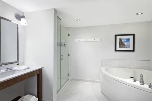 Imagen de la habitación del Hotel Four Points By Sheraton Moncton. Foto 6