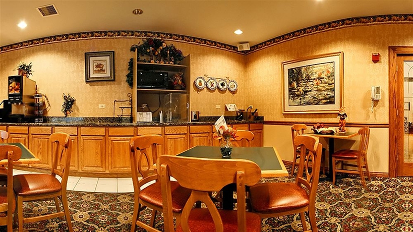 Imagen del bar/restaurante del Hotel Four Points By Sheraton Mt Prospect O'hare. Foto 3