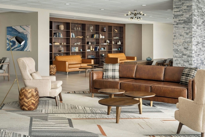 Imagen de los interiores del Hotel Four Points By Sheraton Oakville. Foto 12