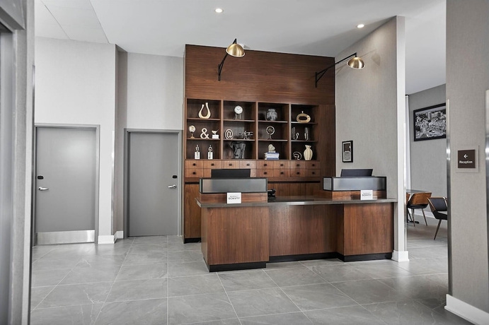 Imagen de los interiores del Hotel Four Points By Sheraton Oakville. Foto 13