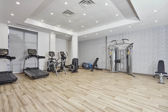 Imagen de los interiores del Hotel Four Points By Sheraton Oakville. Foto 15