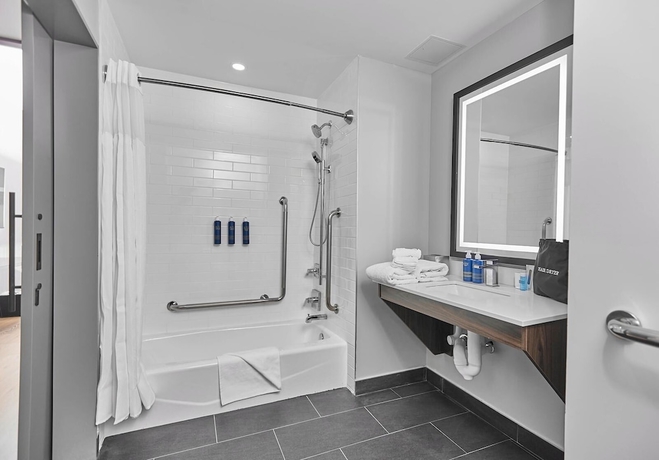 Imagen general del Hotel Four Points By Sheraton Oakville. Foto 4
