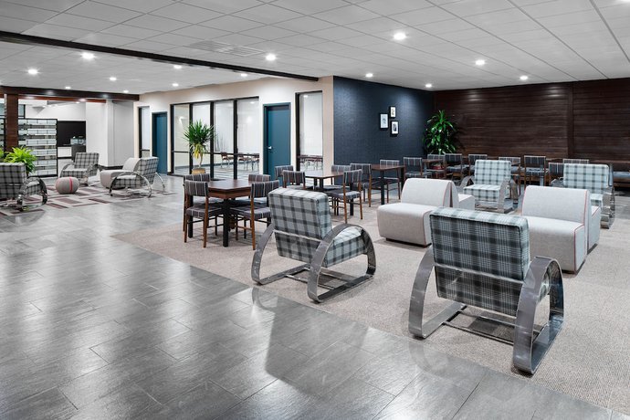 Imagen de los interiores del Hotel Four Points By Sheraton Oklahoma City Airport. Foto 12