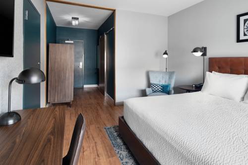Imagen de la habitación del Hotel Four Points By Sheraton Oklahoma City Airport. Foto 9