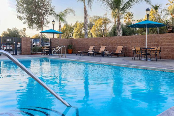 Imagen de los interiores del Hotel Four Points By Sheraton, Ontario-rancho Cucamonga. Foto 11