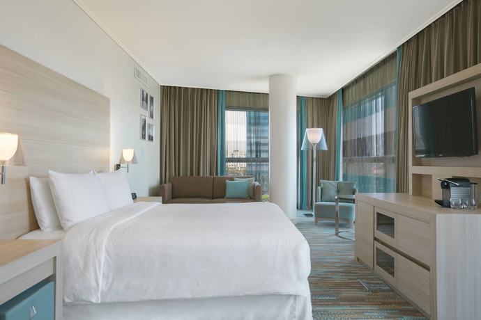 Imagen de la habitación del Hotel Four Points By Sheraton Oran. Foto 7