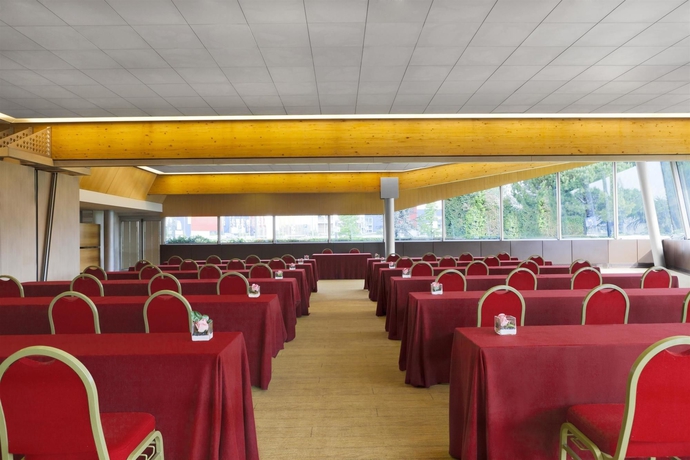 Imagen de los interiores del Hotel Four Points By Sheraton Padova. Foto 9