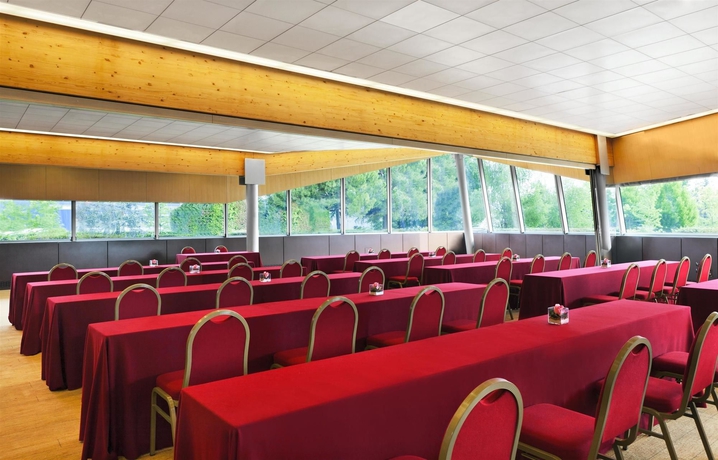 Imagen de los interiores del Hotel Four Points By Sheraton Padova. Foto 11