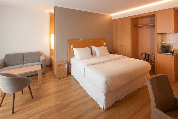 Imagen de la habitación del Hotel Four Points By Sheraton Panoramahaus Dornbirn. Foto 10