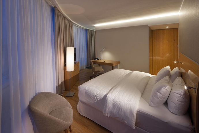 Imagen de la habitación del Hotel Four Points By Sheraton Panoramahaus Dornbirn. Foto 12