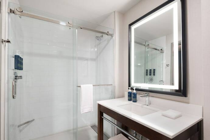 Imagen general del Hotel Four Points By Sheraton Penticton At The Convention Centre. Foto 5